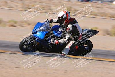 media/Dec-10-2023-SoCal Trackdays (Sun) [[0ce70f5433]]/Turn 9 Inside Set 2 (1115am)/